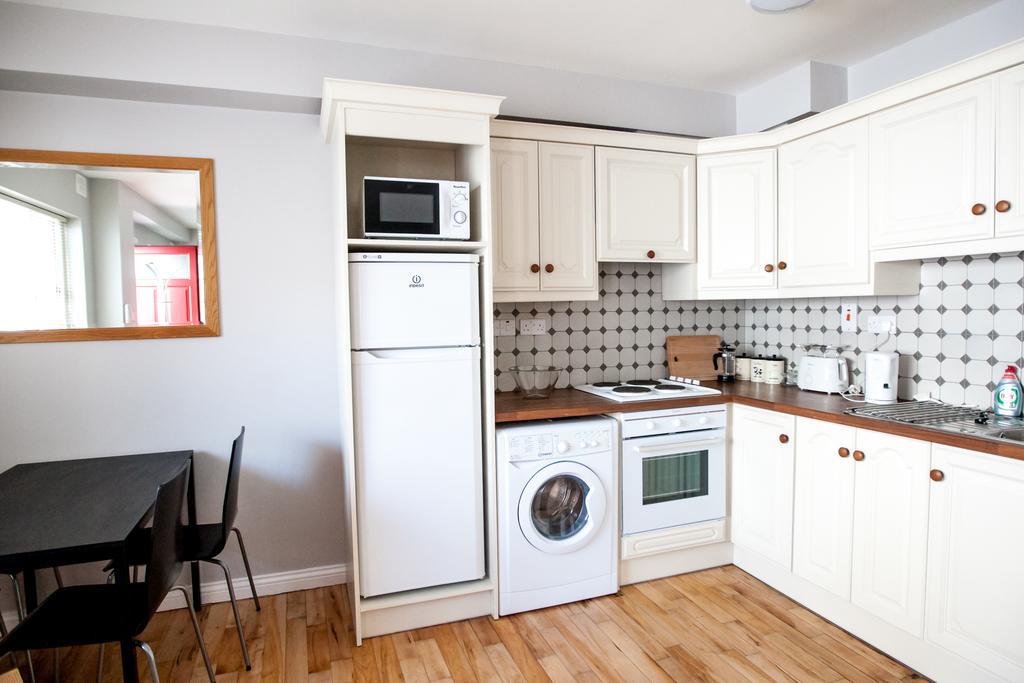Dominick Street Apartments กัลเวย์ ภายนอก รูปภาพ
