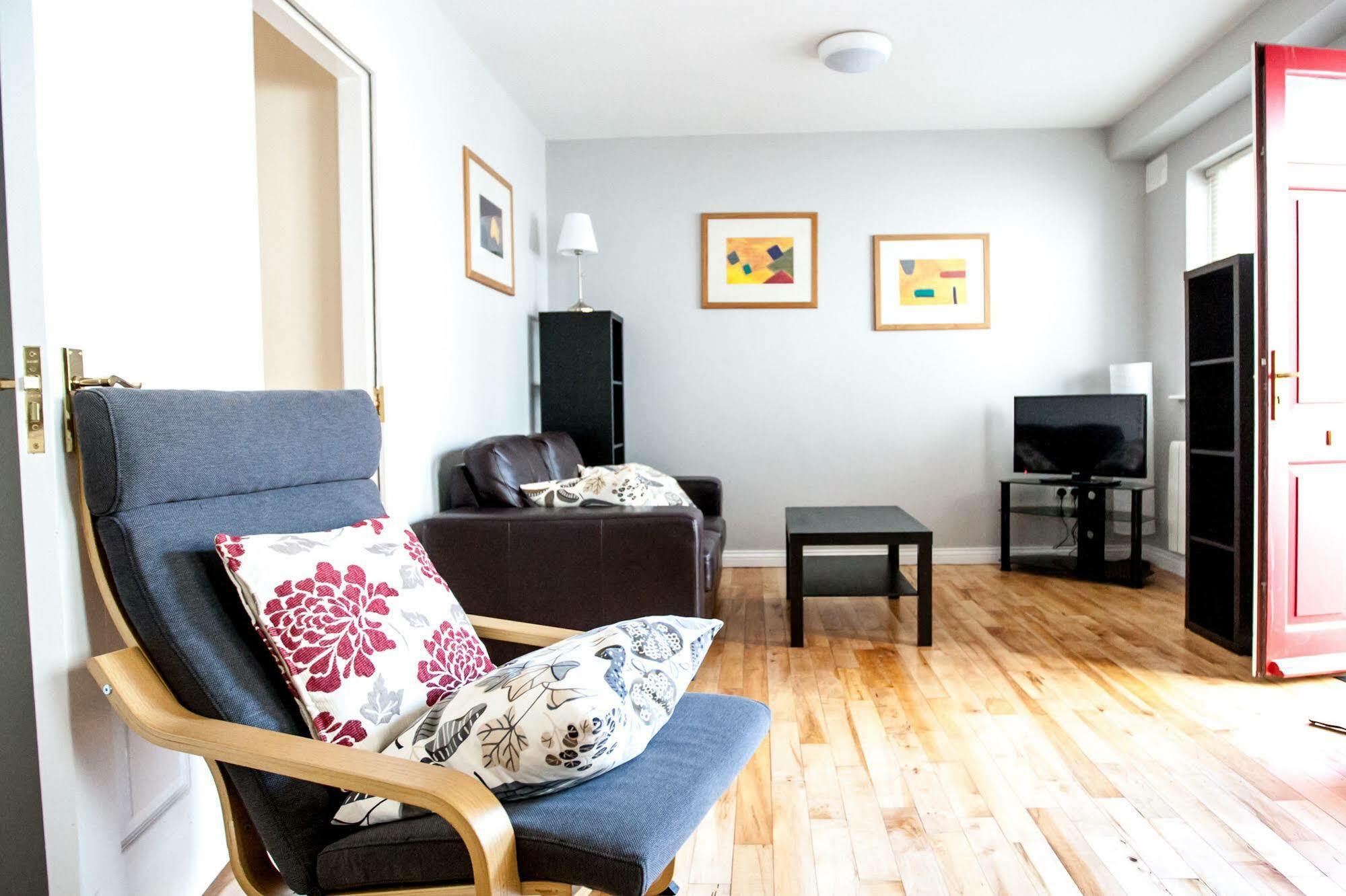 Dominick Street Apartments กัลเวย์ ภายนอก รูปภาพ