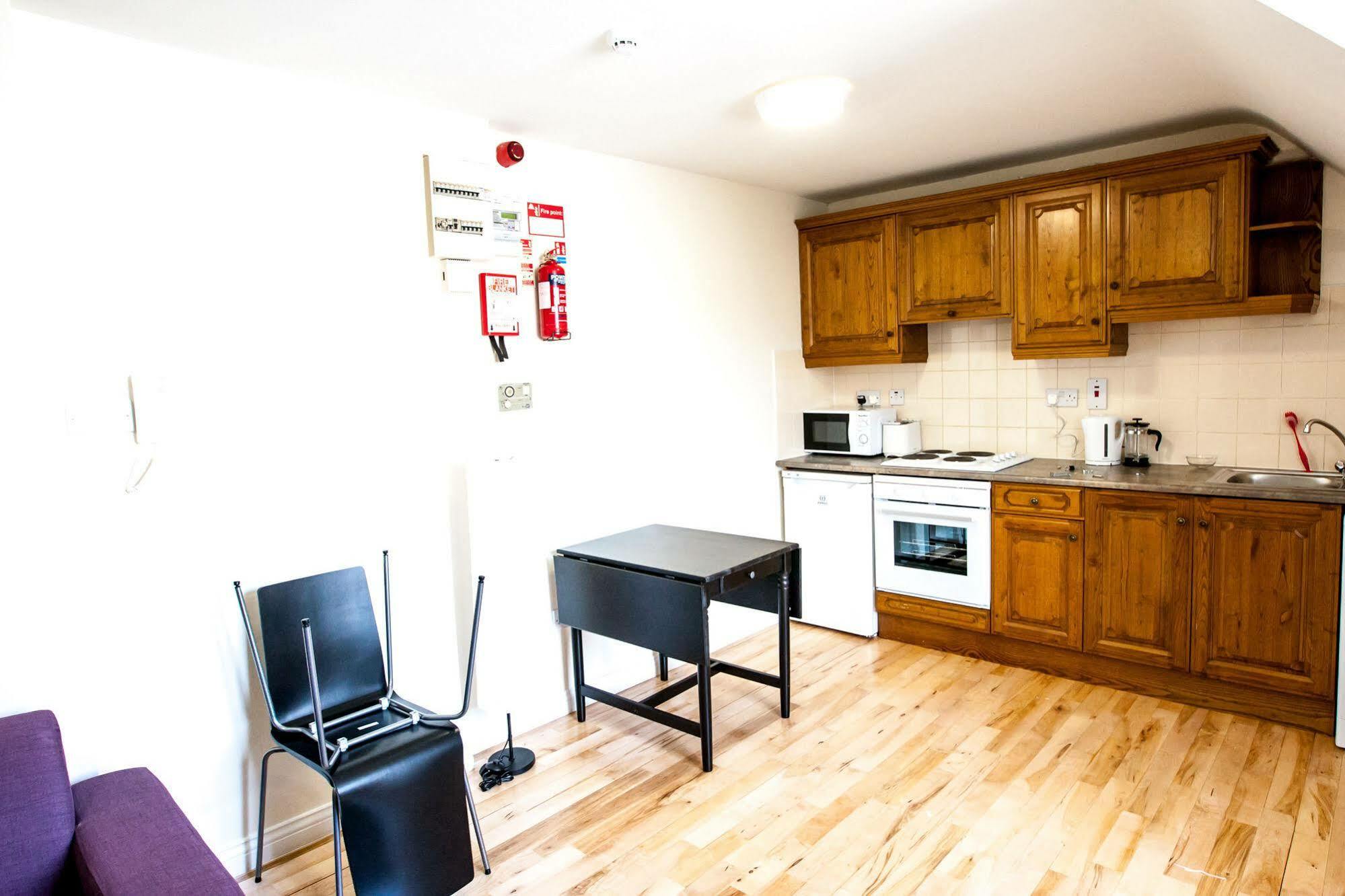 Dominick Street Apartments กัลเวย์ ภายนอก รูปภาพ