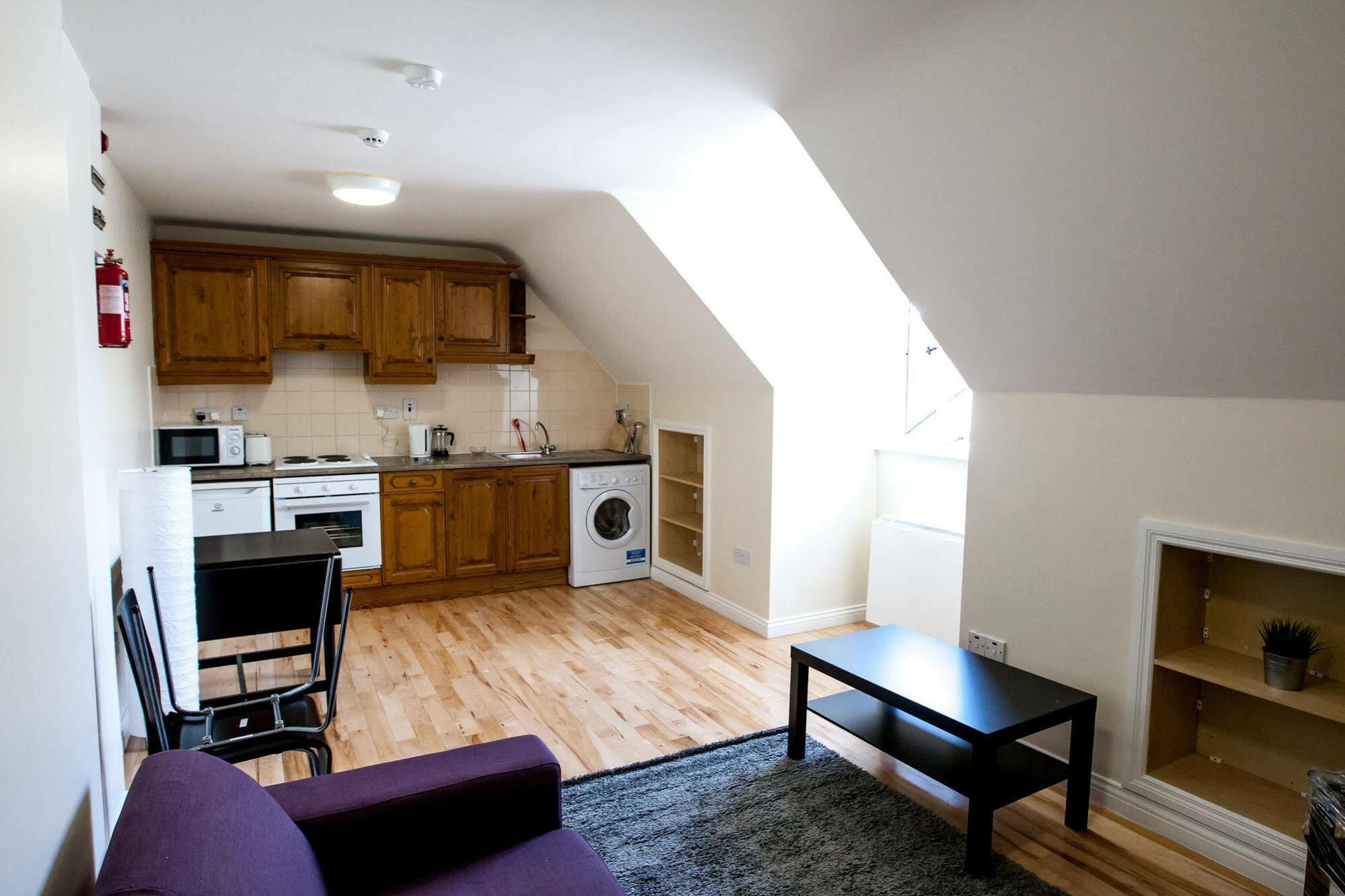 Dominick Street Apartments กัลเวย์ ภายนอก รูปภาพ